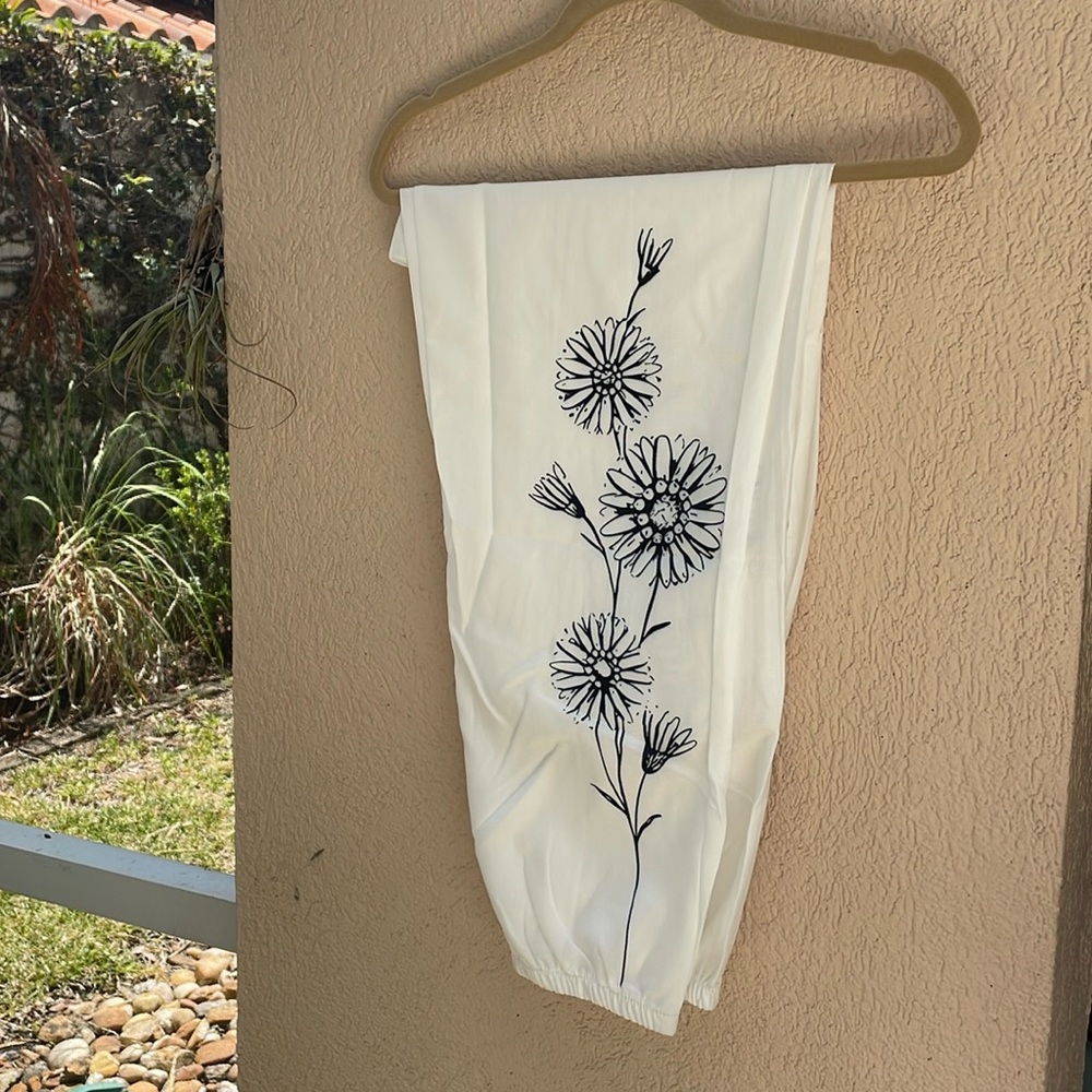 PANTS  white embellished blue